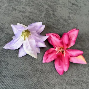 Kunstmatige zijden leliebloemhoofdjes in lila en roze voor bruiloft DIY en haaraccessoires