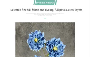 Detalle macro de peonías de seda azul con pétalos degradados multicapa y estambres amarillos