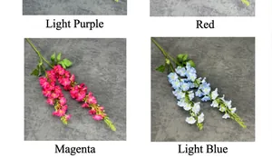Details von künstlichen Hyazinthen in den Farben Hellviolett, Rot, Rosarot und Hellblau