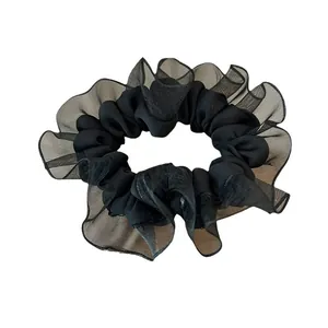 Elegante coletero de organza negra con bordes rizados y alta elasticidad para mujer