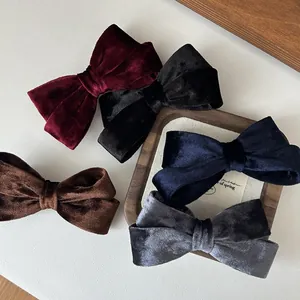 Elegante Fermaglio per Capelli con Fiocco in Velluto per Donna Stile Coreano Clip a Molla di Alta Qualità Accessori per Capelli