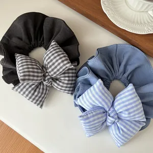 Grandi elastici per capelli con fiocco a quadretti grigio e azzurro per acconciature