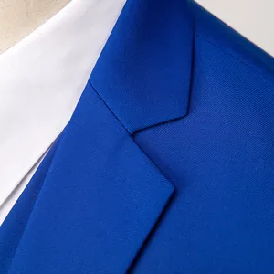 Koningsblauw slim fit heren kostuum jas met inkeping revers en luxe twill stof textuur