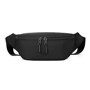 Sacoche banane moderne en nylon noir pour homme avec double fermeture et design minimaliste