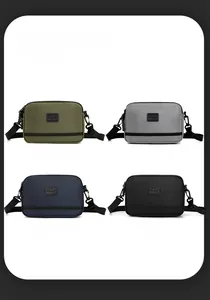 Options de couleurs des sacs bandoulière résistants en vert, gris, bleu et noir profond
