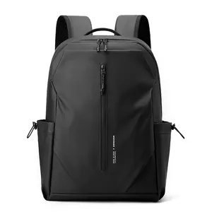 Sac à dos noir minimaliste pour homme avec compartiment ordinateur 16 pouces et imperméable