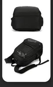 Détail des bretelles ergonomiques d'un sac à dos noir durable et imperméable