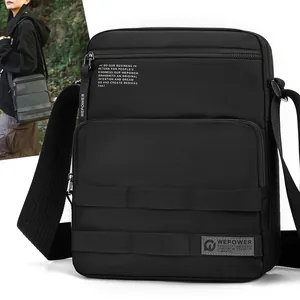 Borsa a Tracolla da Uomo in Nylon Impermeabile Casual Business Crossbody Messenger Bag per Viaggi all'Aperto Con Tasche Multiple