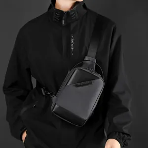 Borsello da uomo grigio scuro impermeabile, zaino monospalla sportivo casual