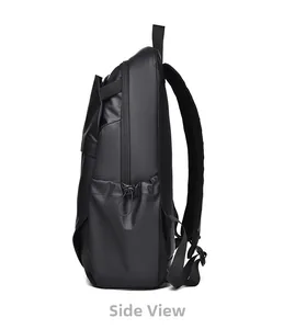 Vue latérale détaillée d'un sac à dos d'affaires étanche noir pour ordinateur portable