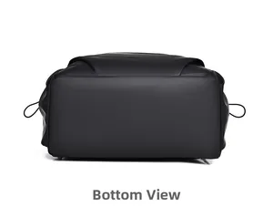 Vue à plat de la base large du sac à dos d'affaires noir et imperméable