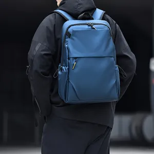 Sac à dos bleu marine imperméable pour ordinateur avec bretelles ergonomiques