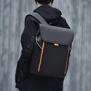 Sac à dos d'affaires moderne noir avec bordure orange et matériau en nylon imperméable