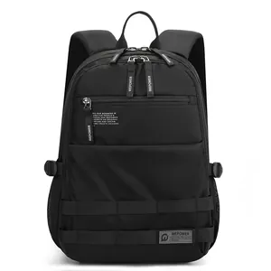 Wasserabweisender schwarzer Business-Laptop-Rucksack mit ergonomischen Tragegurten