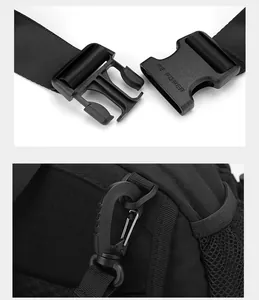 Details zur robusten Steckschnalle und zum Drehhaken am schwarzen taktischen Sportrucksack