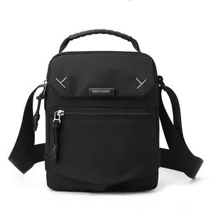 Bolso bandolera negro impermeable para hombre con correa ajustable y bolsillo frontal