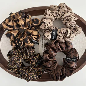 Leopard Print Cloth Hair Scrunchies Elastic Hair Bands Vintage Animal Pattern Fabric Hair Ring For Women Daily Hair Accessories