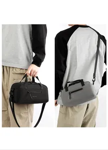 Détails des sacs bandoulière noir et gris en tissu imperméable avec logo wpower sport