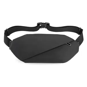 Sac banane noir géométrique en tissu imperméable mat avec sangle réglable