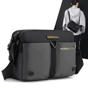 Herren Casual Umhängetasche Wasserdichte Nylon Messenger Bag Mode Sport Schultertasche Splicing Design Leichte Reisetasche Mit Verstellbarem Riemen
