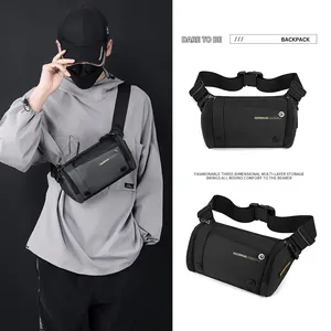 Sac de Poitrine en Nylon Imperméable pour Hommes Grande Capacité Multi Fermeture Éclair Sac Banane Cylindrique Techwear Sling Bag Sac à Bandoulière Sport Casual