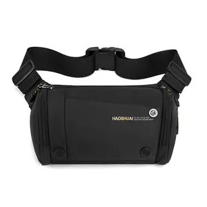 Sac de poitrine noir imperméable avec compartiments spacieux et boucle robuste durable