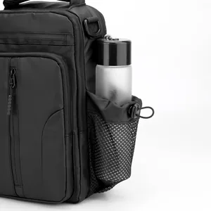 Borsa tattica da petto impermeabile con tasca laterale in rete e coulisse regolabile