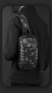 Detail der Camouflage-Brusttasche mit einem sicheren 3-stelligen Kombinationsschloss
