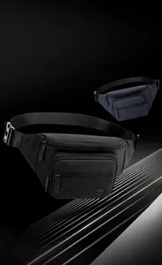 Détails du tissu imperméable et des poches zippées du sac banane de mode polyvalent