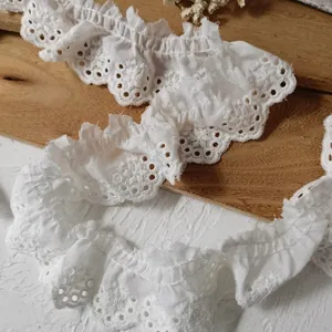 Bordure en dentelle Lolita blanche de 4cm en coton avec broderie pour vêtements déco