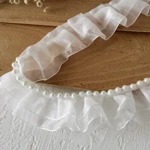Zweilagige plissierte Organza-Spitze in Weiß mit Perlen für Kleidung und DIY-Dekoration