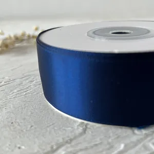Ruban de satin en polyester bleu foncé de 2,5 cm pour bouquets et décorations de cadeaux