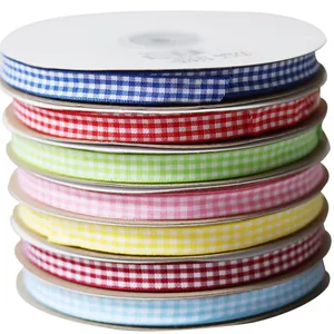 Sieben Rollen bunte Gingham-Karobänder für Bastelarbeiten und Geschenkverpackungen