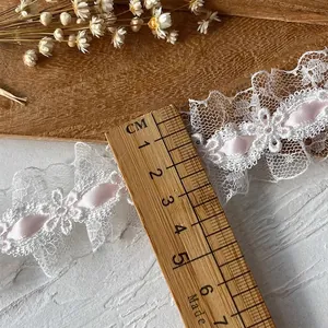 Λευκή δαντέλα 5cm με ροζ σατέν κορδέλα για DIY ραπτική και διακόσμηση φορεμάτων