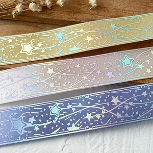 Ruban holographique avec motifs étoiles et lune pour la création de projets DIY