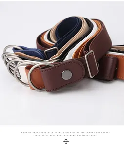 Vue détaillée de ceintures élastiques avec boucles à double anneau D et embouts en cuir