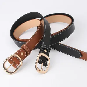 Cinture da donna nere e marroni con fibbie metalliche dorate e cuciture a contrasto bianche