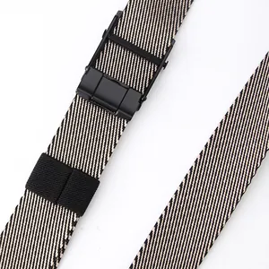 Ceinture homme en toile rayée avec boucle automatique noire mate style décontracté