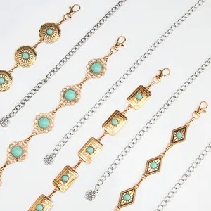 Chaîne de taille bohème en métal avec pierres turquoises en finition or et argent