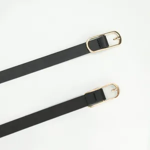 Fine ceinture noire en cuir PU pour femme avec une boucle ovale en métal doré