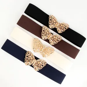 Juego de cuatro cinturones elásticos para mujer con hebilla de mariposa dorada chic