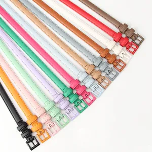 Sottili cinture vintage in pelle da donna in vari colori vivaci con fibbie ad ardiglione