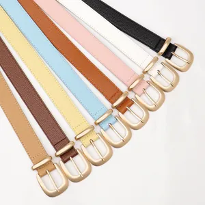 Cinture sottili da donna minimaliste con fibbie a D in otto diversi colori di pelle