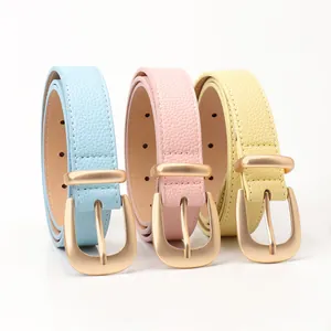 Set di tre cinture in pelle blu rosa e beige con fibbie ad ardiglione dorate opache