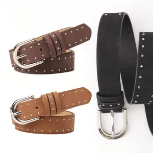 Damen Wildleder Gürtel mit silbernen Nieten und Dornschließe in Schwarz und Braun