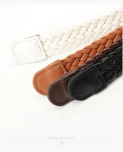 Detailansicht geflochtener Kunstleder-Schmalgürtel in Weiß, Camel, Braun und Schwarz