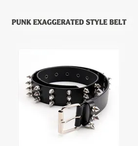 Macro-opname van de gothic punk riem met drie rijen zilveren metalen kegelstiften