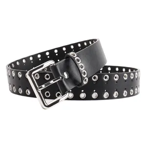 Cintura punk in pelle nera con doppie file di occhielli argento e fibbia quadrata