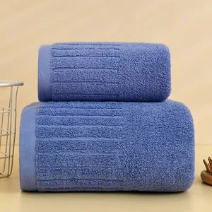 Set di 2 asciugamani in cotone blu con telo da bagno spesso e asciugamano per il viso