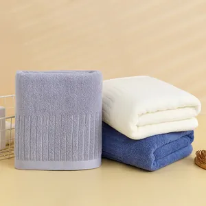 Asciugamani da bagno in cotone spesso viola, bianco e blu con bordi a costine premium